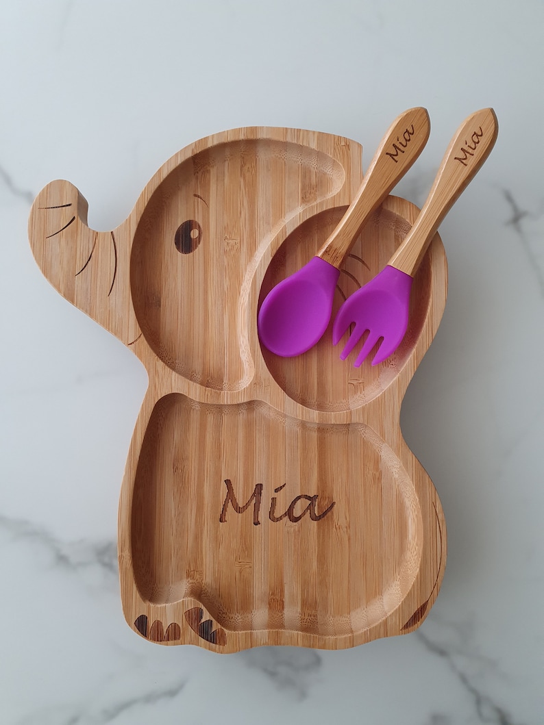 Assiette en bambou personnalisée avec ventouse, couverts pour enfants, couverts en bois pour bébé, vaisselle pour enfants de Noël, cadeau pour bébé, anniversaire, baptême image 4