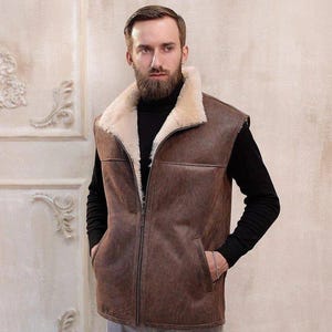 Men&#39;s Shearling Lined Sheepskin Vest - Brown Leather Gilet