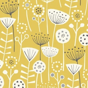 Könnte beinhalten: Ein sich wiederholendes Muster stilisierter Blumen in Weiß, Grau und Schwarz auf gelbem Hintergrund. Das florale Design zeigt verschiedene Formen, darunter runde, fächerförmige und schirmartige Formen, die eine skurrile und moderne Ästhetik erzeugen.