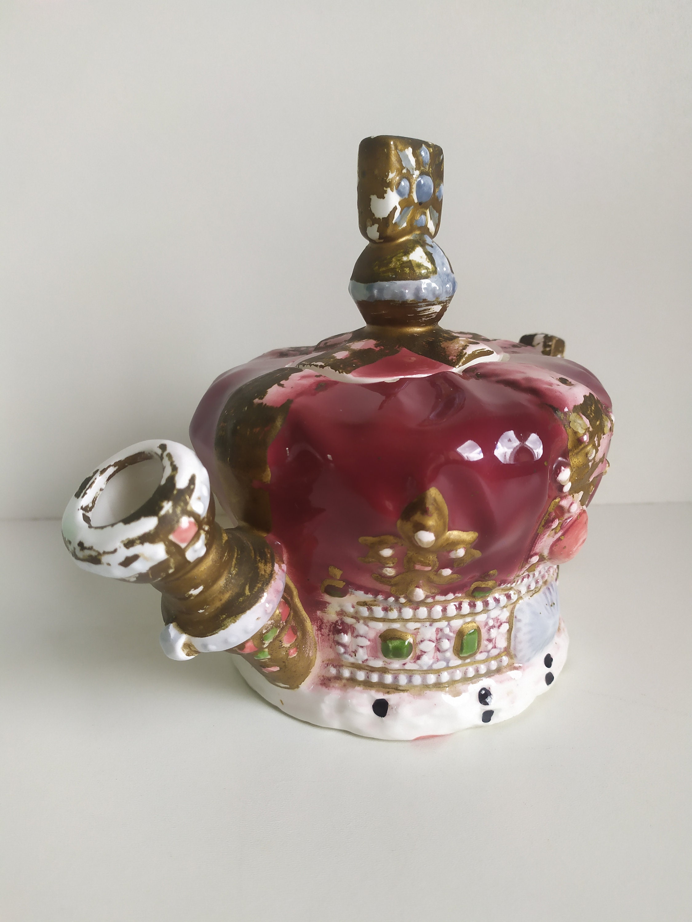 Vintage Leonardo / Crown / Handpainted / Novelty / Teapot / Decorative