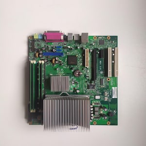 RETRO PC Fujitsu-siemens T-Bird Pentium III in 80807 München für € 40