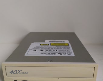 Vintage Fedelia CD-ROM Drive FCD-402 from the 1990s - Retro Computer Component
