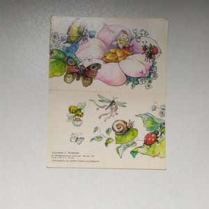 Postal soviética vintage de 1985: Hadas e insectos ilustrados por S. Komarova. Tarjeta artística de dos piezas, efímera de la URSS.
