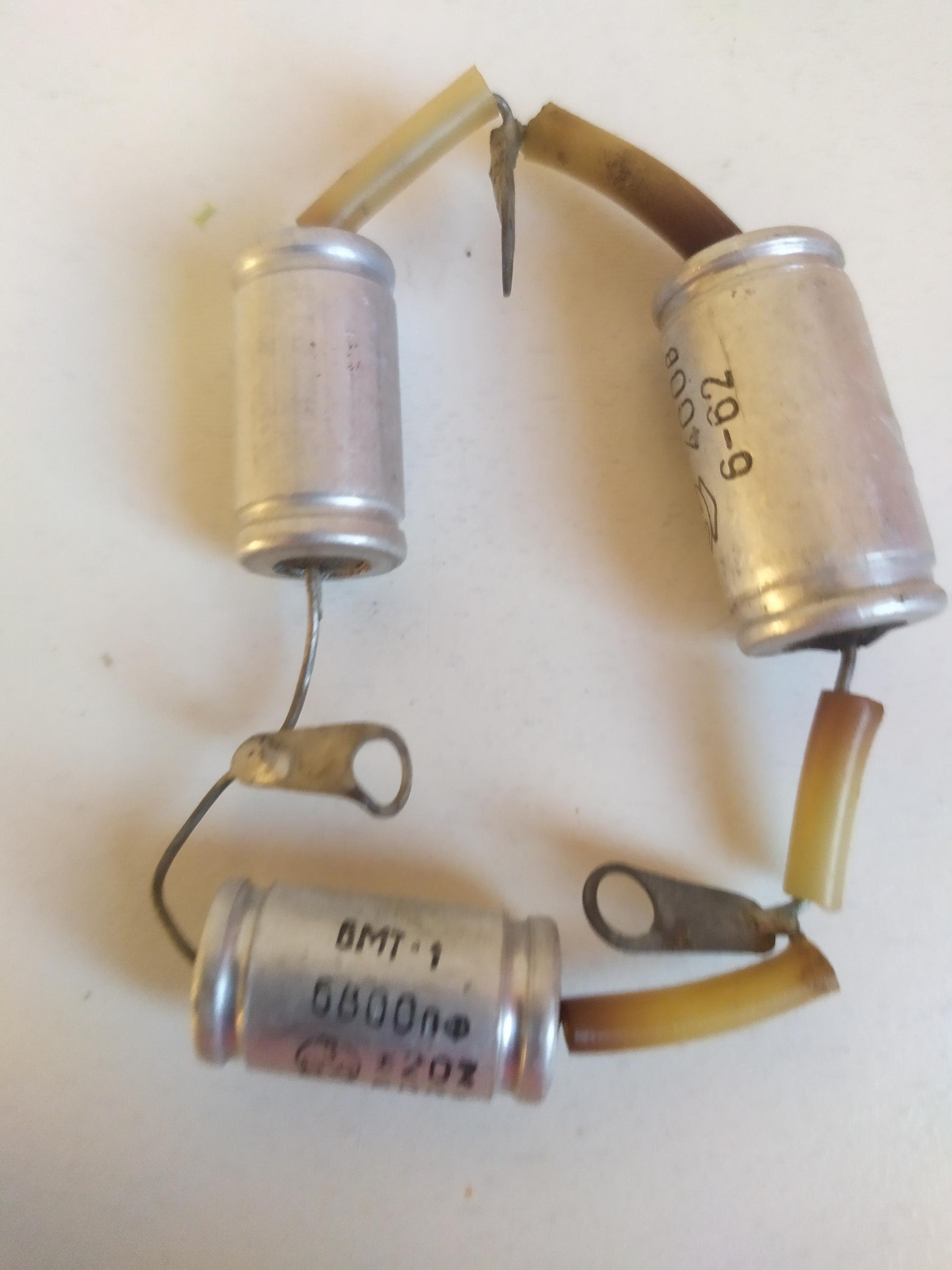 RÉCEPTEUR RADIO PORTABLE soviétique vintage Transistor Ufa 201 Working
