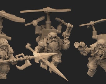 Op de afbeelding: Drie miniatuurfiguurtjes van dwergen met baarden, die een bril dragen en wapens vasthouden. Elke dwerg is bevestigd aan een kleine helikopter met draaiende bladen.