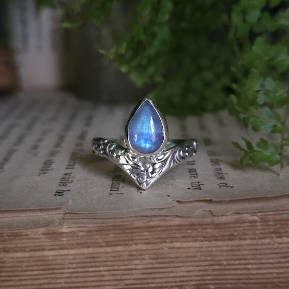 Rainbow Moonstone Ring | Size 7 | Sterling Silver | Artisan Handcrafted | Fantasy Jewelry |