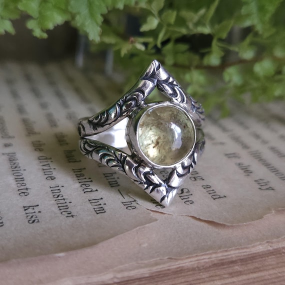 Green Apatite Ring | Size 8 | Sterling Silver | Artisan-Handcrafted | Fantasy Jewelry