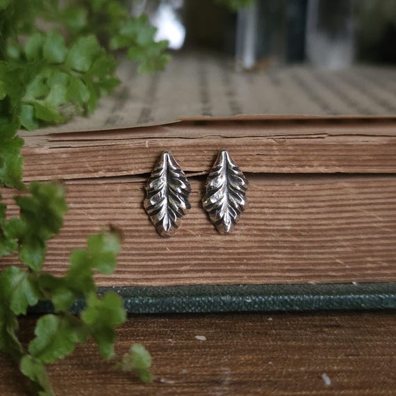 Oak Leaf Post Earrings | Sterling Silver | Fantasy Jewelry | Artisan Handcrafted |
