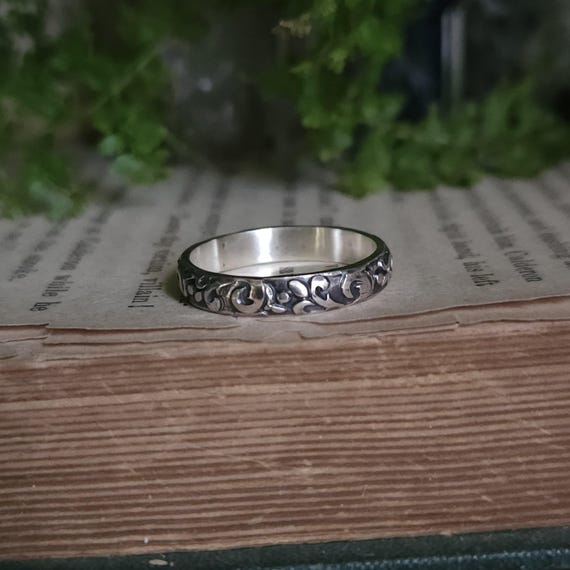 Floral Botanical Art Nouveau Ring | Size 8 | Sterling Silver | Artisan Handcrafted  | Fantasy Jewelry |