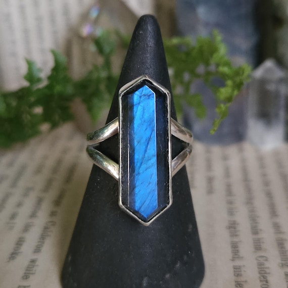 Blue Labradorite Ring | Size 7.5 | Sterling Silver | Artisan Handcrafted