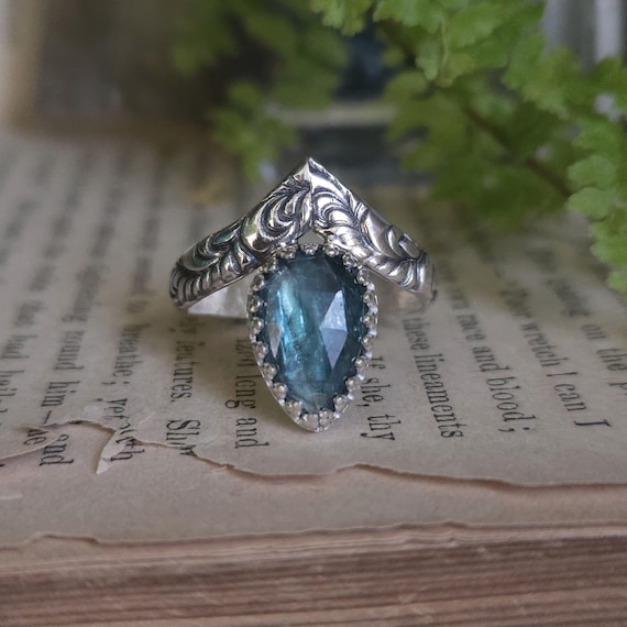 Teal Kyanite Ring | Size 7.5 | Sterling Silver | Artisan Handcrafted | Fantasy Jewelry |
