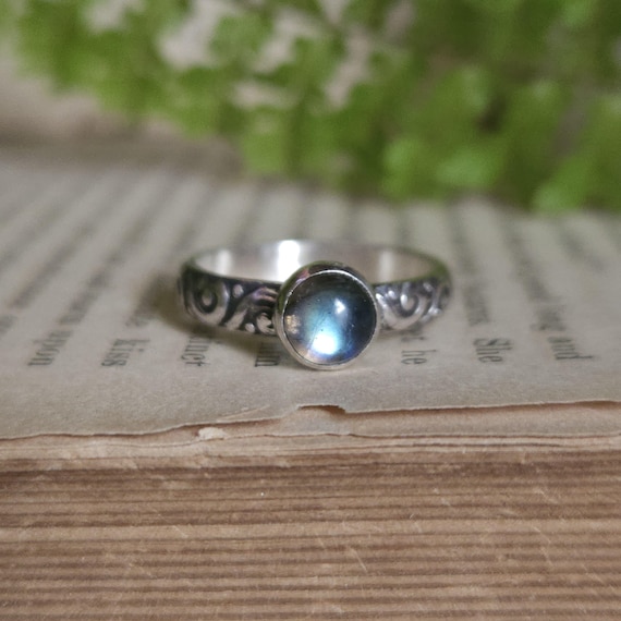 Labradorite Stacker Ring | Size 6 | Sterling Silver | Artisan Handcrafted Jewelry | Fantasy Jewelry | Natural Gemstone Ring |