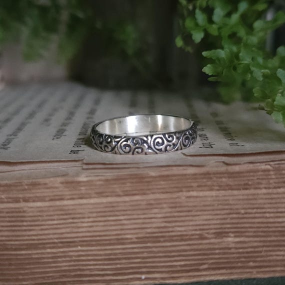 Floral Botanical Triskele Ring | Size 7 | Sterling Silver | Artisan Handcrafted  | Fantasy Jewelry |