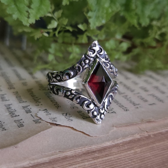 Garnet Ring | Size 9 | Sterling Silver | Artisan-Handcrafted | Fantasy Jewelry