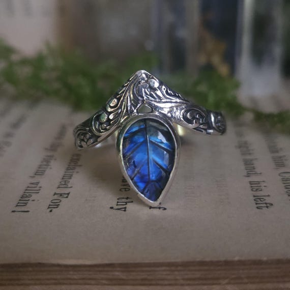 Blue Labradorite Leaf Ring | Size 11 | Sterling Silver | Artisan Handcrafted