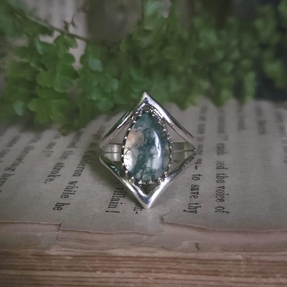 Moss Agate Ring | Size 7 | Sterling Silver | Artisan Handcrafted | Fantasy Jewelry |