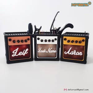 Personlig gitarrförstärkare pennplektrumhållare med LED-rutnät – Gåva för musiker och gitarrister