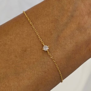 4mm Solitaire diamond bracelet, diamond bezel bracelet, dainty gold bracelet, minimalist bracelet, perfect gift for her, bridesmaids gift