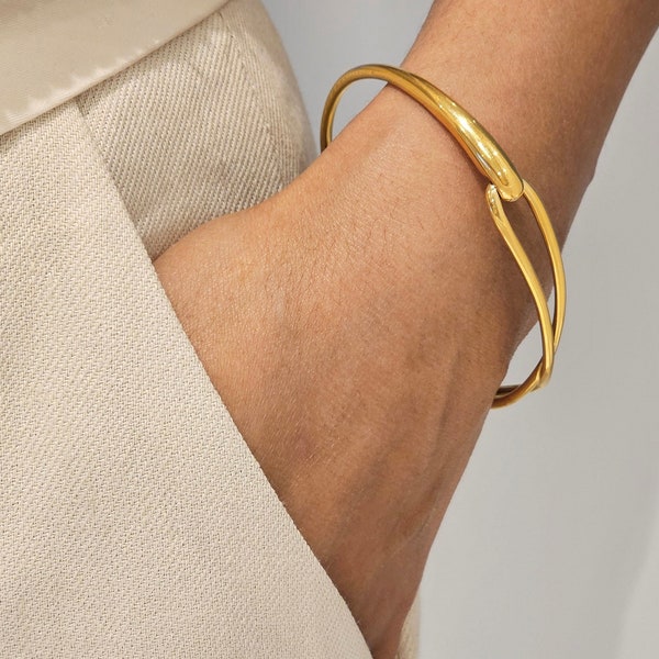 Gold cuff bangle, gold cuff bracelet, 18ct gold plated stacking bangles, minimalist bangle, minimalist jewelry, gifts for her