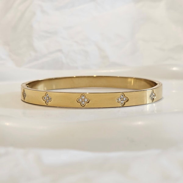 Gold diamond clover bangle, bangle bracelet, minimalist cuff bangle, stacking bangle, minimalist bracelet, perfect gift for her