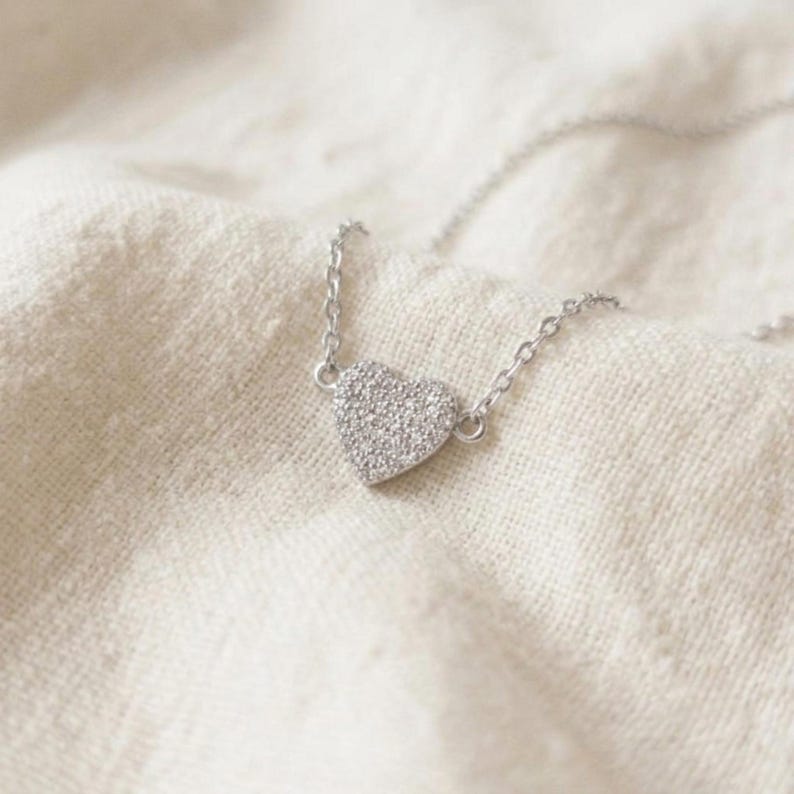 Silver heart bracelet, heart jewellery, dainty silver bracelet, minimalist bracelet, gift for her, bridesmaids gift, valentines gift her