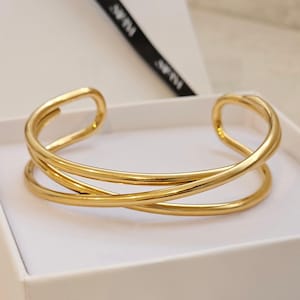 Gold cuff Bracelet, Gold cuff bangle, 18ct gold plated stacking bangles, minimalist bangle, minimalist jewelry, gifts for her