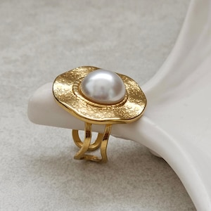 Bague avec halo de perles, bijoux imperméables qui ne ternissent pas, bijoux d&#39;été, bijoux de vacances, cadeau unique pour elle, bague de perles de style vintage