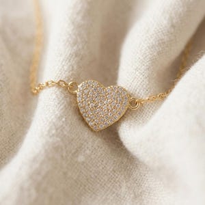 Gold heart bracelet, heart jewellery, dainty gold bracelet, minimalist bracelet, perfect gift for her, bridesmaids gift, valentines gift her