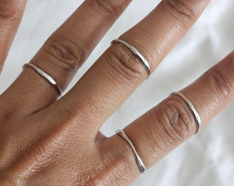 Silver dainty band ring, thin ring, adjustable ring, minimalist stacking ring, delicate ring, gifts for her, pinky ring, midi ring