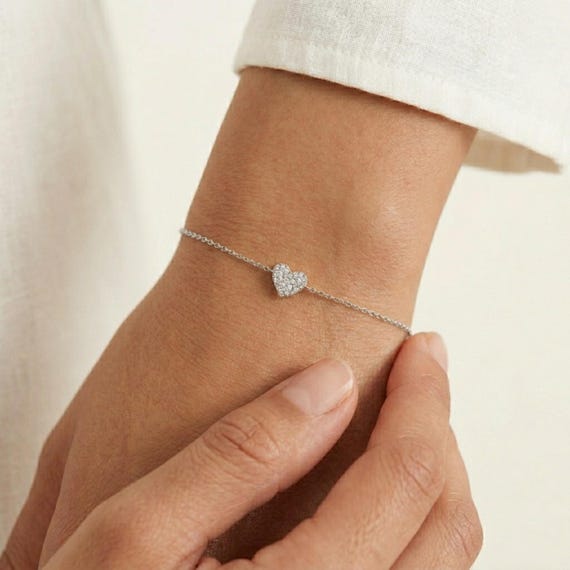Silver heart bracelet, heart jewellery, dainty silver bracelet, minimalist bracelet, gift for her, bridesmaids gift, valentines gift her