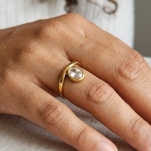 Flytande solitärring oval slipning, mattfri vattentät ring, kurvig armband, presenter till henne, smycken i lager