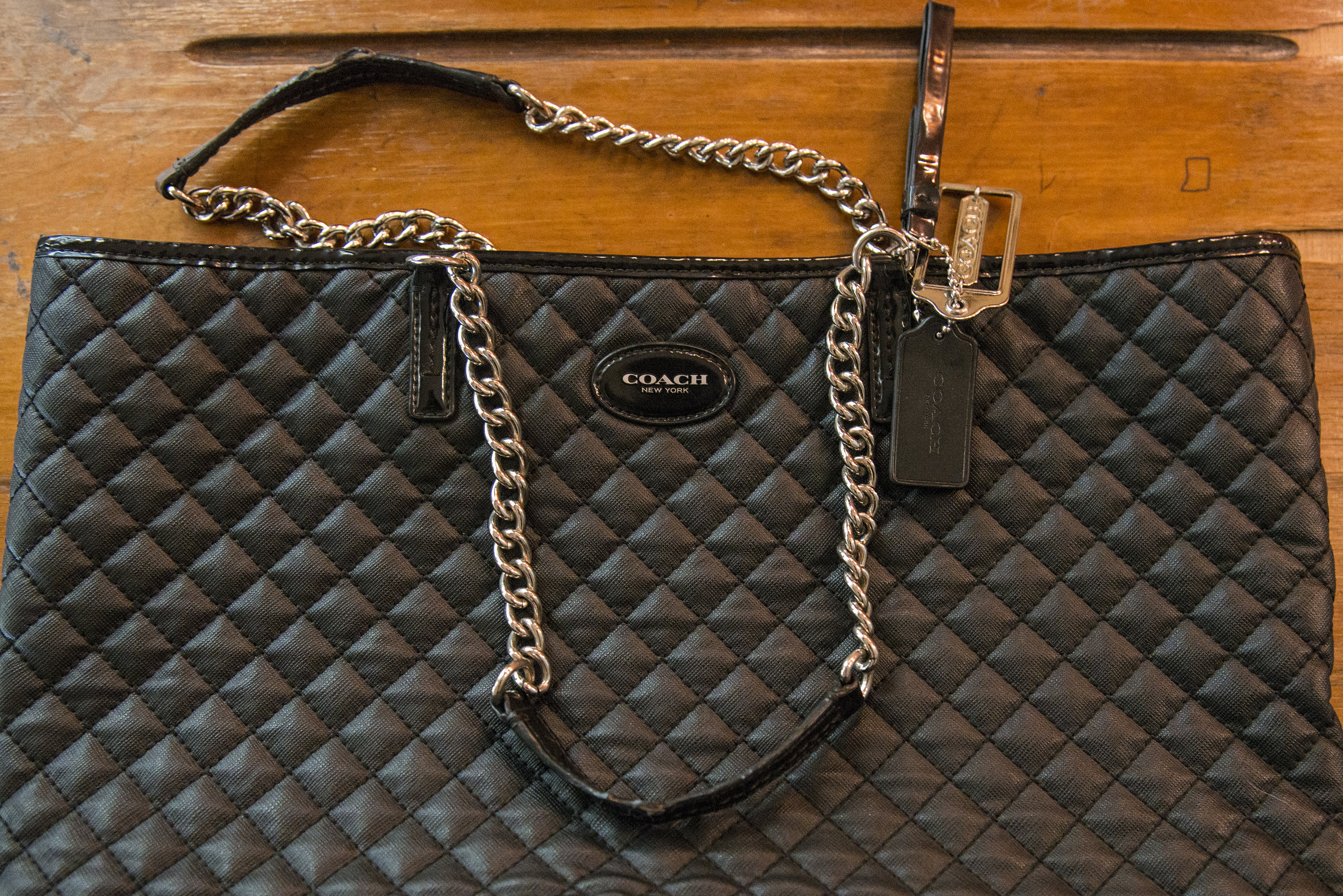 Authentic coach clearance price tag