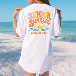 etro groovy senior sunrise 2027 PNG SVG digital download, bubbly pink orange yellow lettering with sun and teal waves, class of 2027 sublimation shirt design instant download