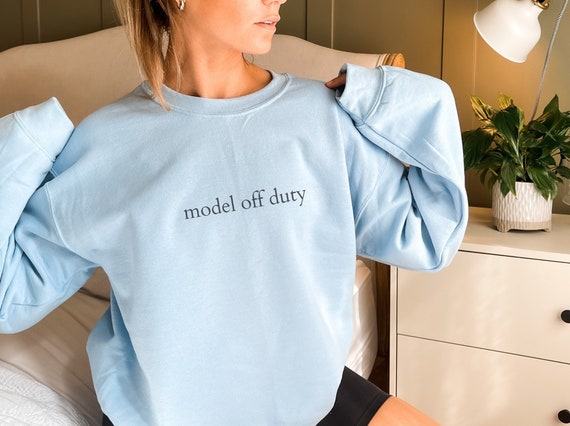 Model off Duty Look Sweatshirt Tik Tok Trend Tiktok Sweater Trendy Cool Girl Model Aesthetic Clean Girl Look Cool but I Cry That Girl Etsy Canada