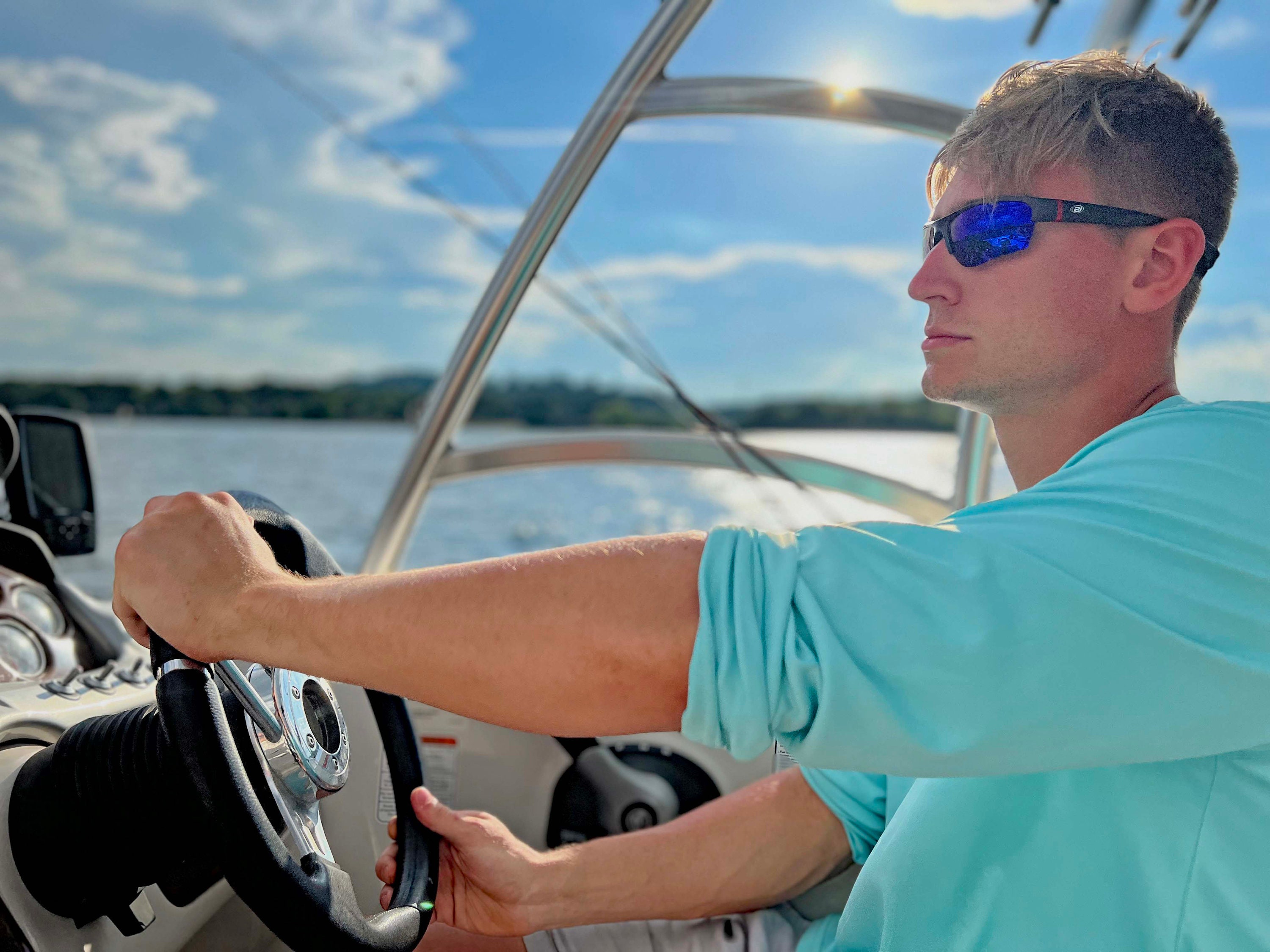 Floating Polarized Sunglasses for Men Women Fishing Boating