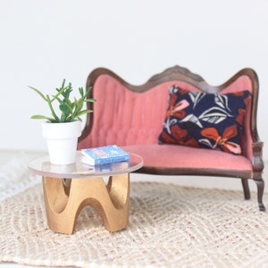 Modern Round Acrylic Coffee Table for 1:12 Scale Dollhouses