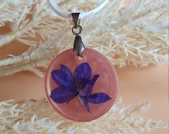 Real purple flower necklace, epoxy resin jewelry, pink circle floral terrarium pendant, handmade, gift for woman, dried flower, unique