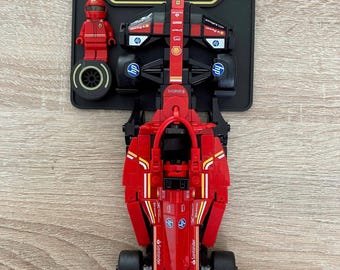 LEGO F1 Speed Champions Wall Mount – Car and Figure Display – LEGO Collection Decorative Accessory – Formula 1 Fan Gift