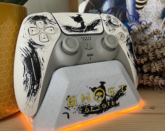 PS5-Controller-Ständer im Ghost-of-Yotei-Design – mit oder ohne LEDs – Gaming-Zubehör – Geschenk für PlayStation-Fans