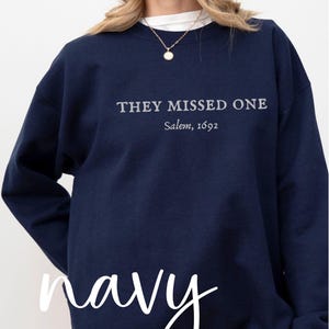 Navy color-18000 gildan sweatshirt