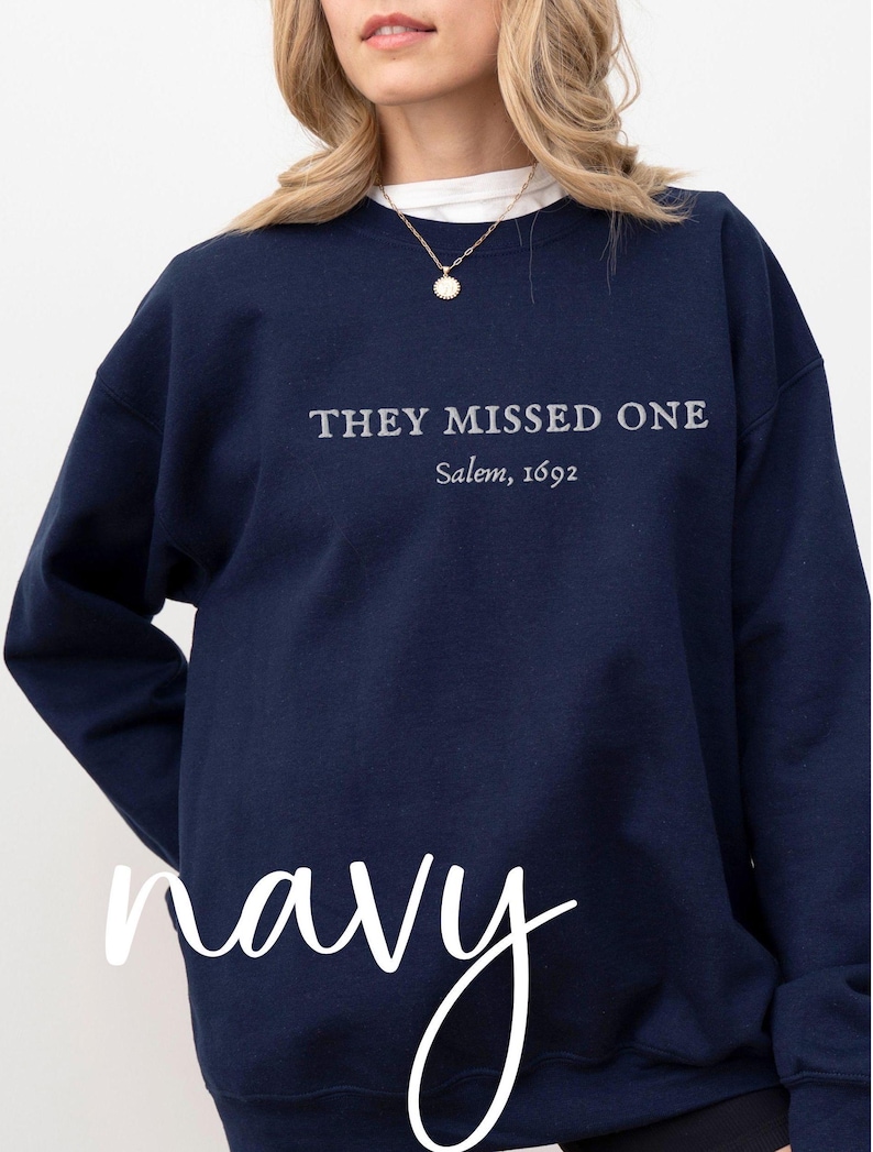 Navy color-18000 gildan sweatshirt