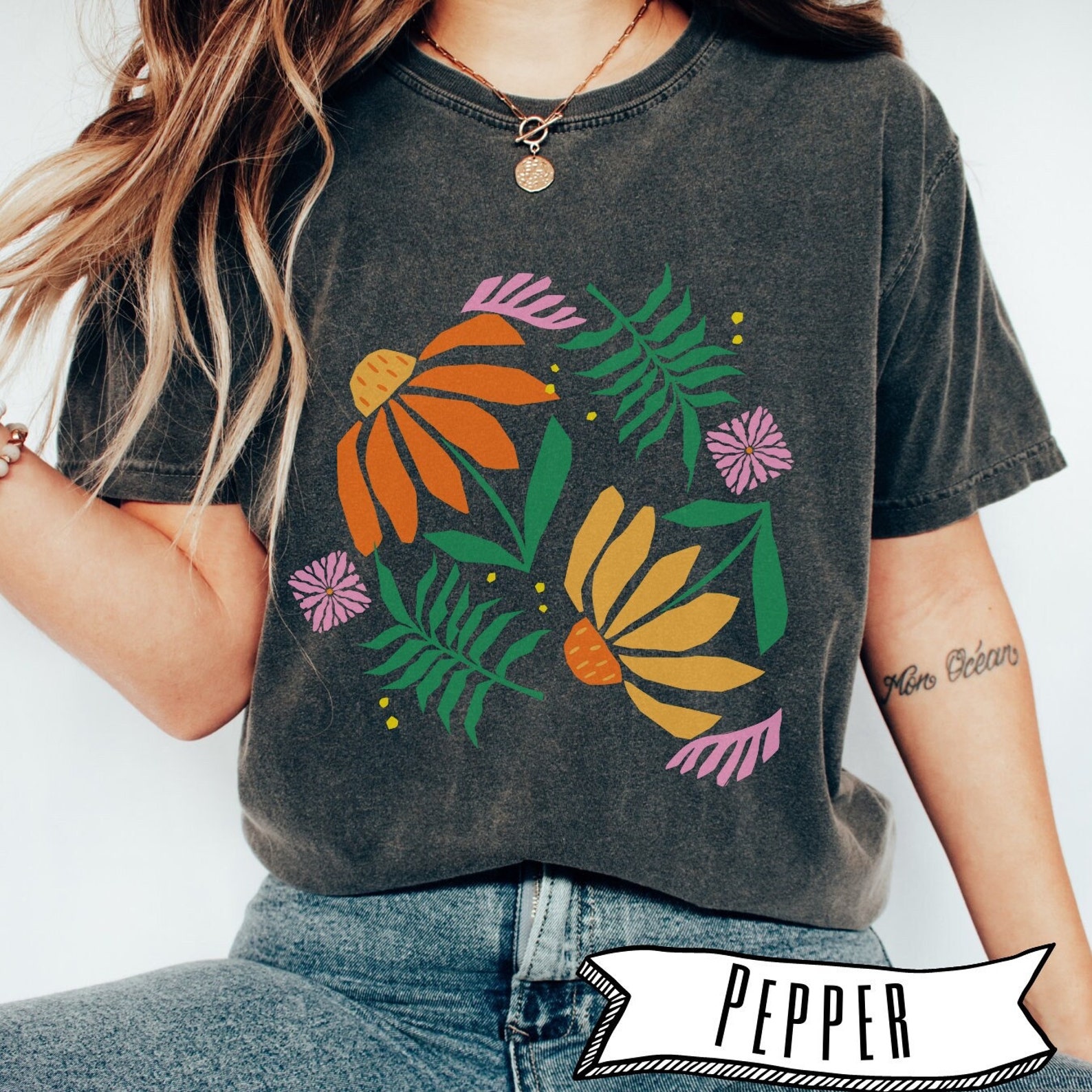 Comfort Colors Wildflower T-shirt: Oversized Boho Botanical Tee - Etsy