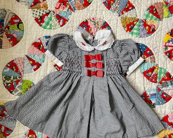 Vintage gesmokte jurk met gingham-ruit (18 maanden)