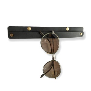 Sunglasses Holder Wall, Leather Glasses Organizer, Brown Eye Glasses Storage Display, Minimal Eyeglass Stand, Glasses Hanger, Sunglass Shelf