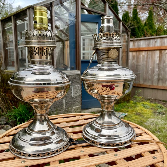 Vintage Aladdin Electrified Oil Lamp, the Mantle Lamp Co. of
