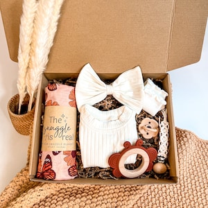 Baby Girl Gift Basket, Baby Shower Gift, Newborn Girl Coming Home Outfit, Bamboo Butterfly Swaddle, Newborn Gift Basket, Custom Baby Gift