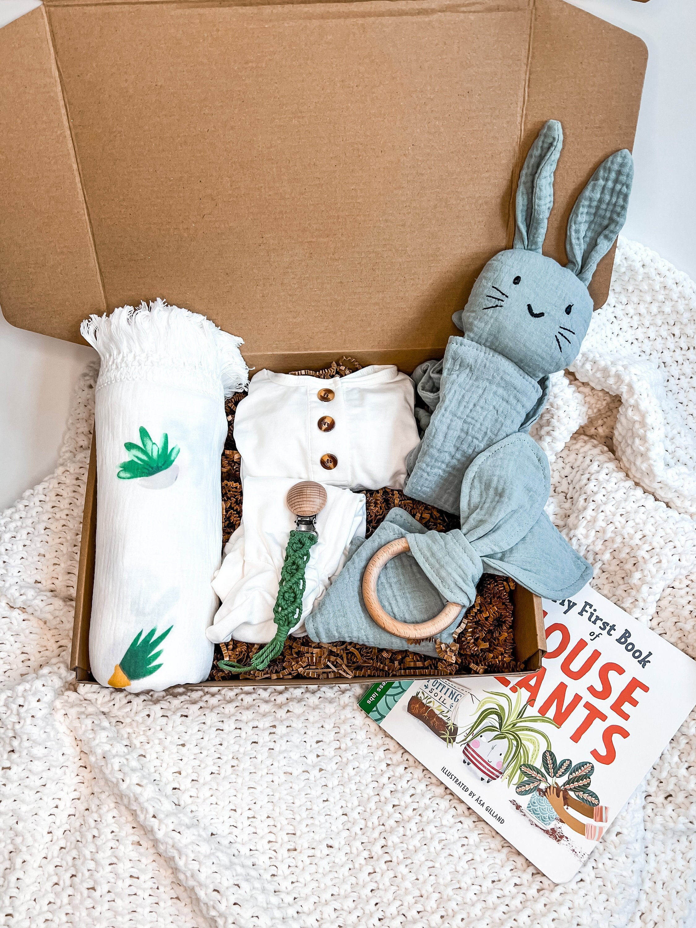 Gender Neutral Baby Gift Box, Newborn Baby Gift, Gift Set for New Baby, Baby Shower Gift Neutral, Pregnant Friend Gift, Plant Lover Gift Set