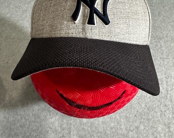 帽子 VINTAGE 80s New York YANKEES MESH CAP Vintage New York Yankees Baseball Cap Mesh Lucky Stripe