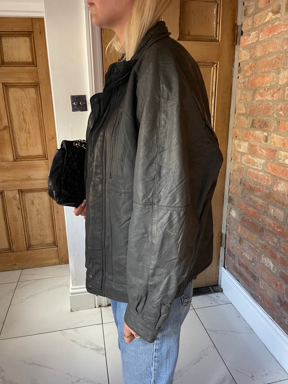 90s grey   leather oversized  bomber jacket  ladi… - image 8