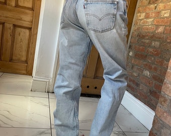 Taille 31 been 32 Gemaakt in de VS 1995 90's 501 Levi Jeans Vintage vervaagde blauwe lichte wassing Levi Jeans Rechte pijp E66